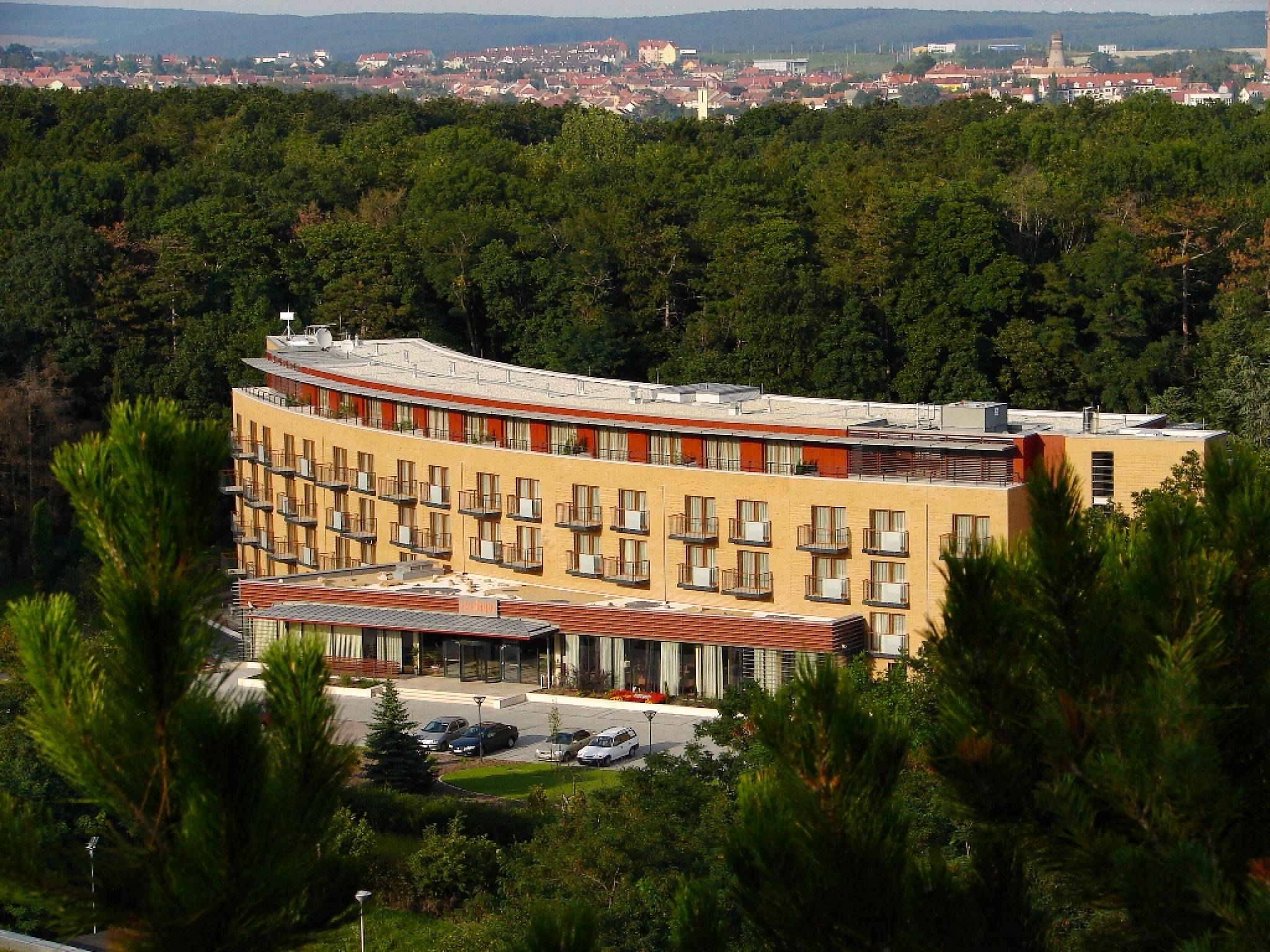fagus hotel sopron bezárt place