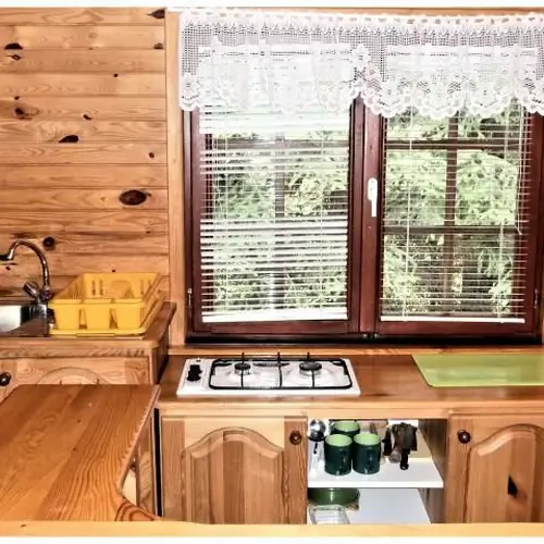 ANEK KUCHENNY W DOMKU