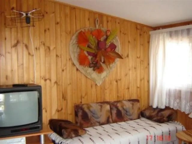 Domek letniskowy nad jeziorem Narie Kretowiny Kretowiny