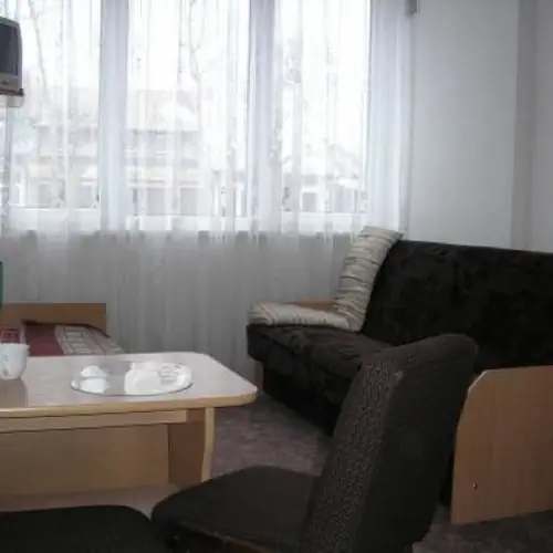 Ośrodek wczasowy MAJED Dźwirzyno Spacerowa 3