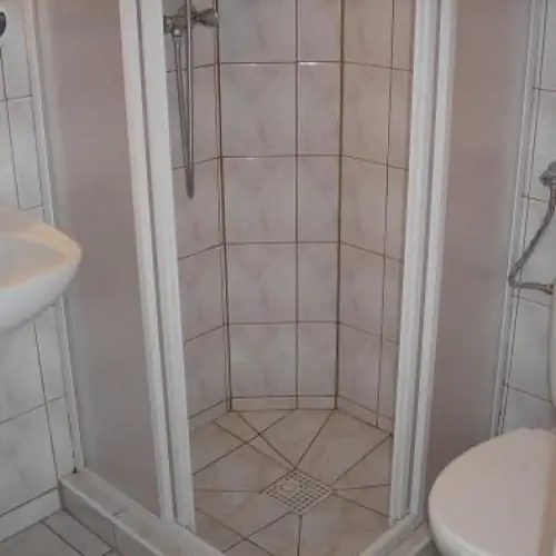 Ośrodek wczasowy MAJED Dźwirzyno Spacerowa 3