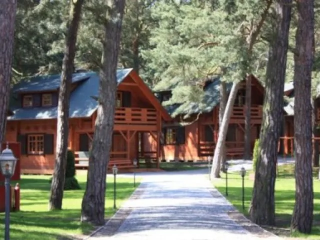 Ośrodek wczasowy MAJED Dźwirzyno Spacerowa 3