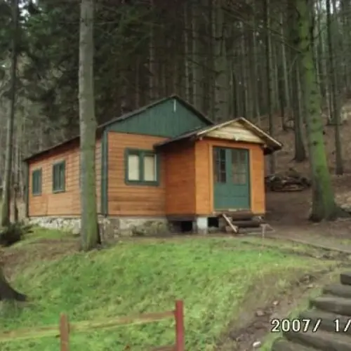 LEŚNY  DOM- obiekt z kominkiem, łazienką i aneksem kuchennym Sokołowsko OSIEDLE 3