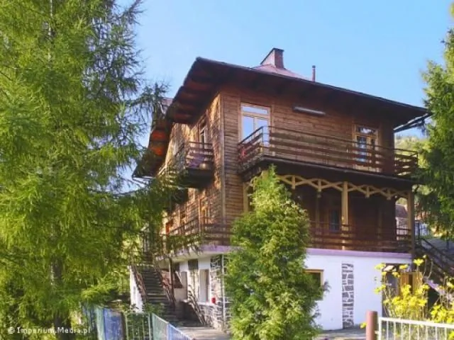 Ośrodek Wypoczynkowy Zamek FLORYN Piwniczna-Zdr&oacute;j Podolik 4