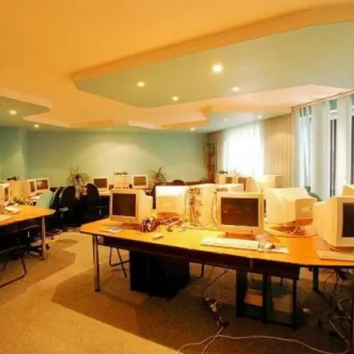 Centrum Edukacyjne Nowa Słupia W&oacute;lka Milanowska 18a