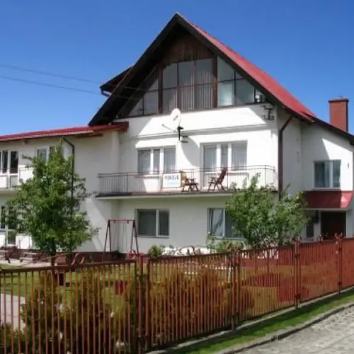 Bursztynek - pokoje gościnne w pobliżu lasu  Kąty Rybackie Kwiatowa 1