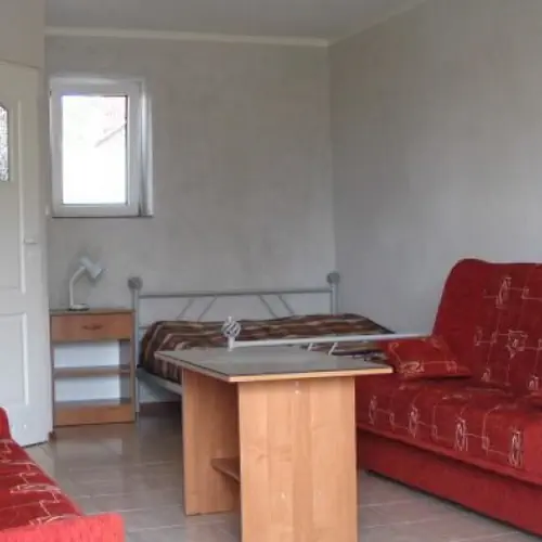 Bursztynek - pokoje gościnne w pobliżu lasu  Kąty Rybackie Kwiatowa 1