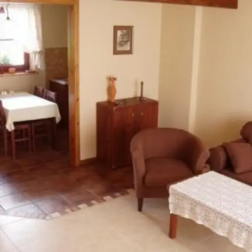 Starost&oacute;wka Mołowiste Mołowiste 24 B