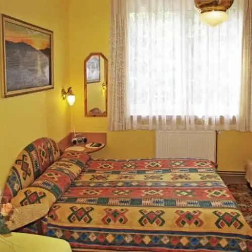 Pok&oacute;j 3 osobowy z łazienką