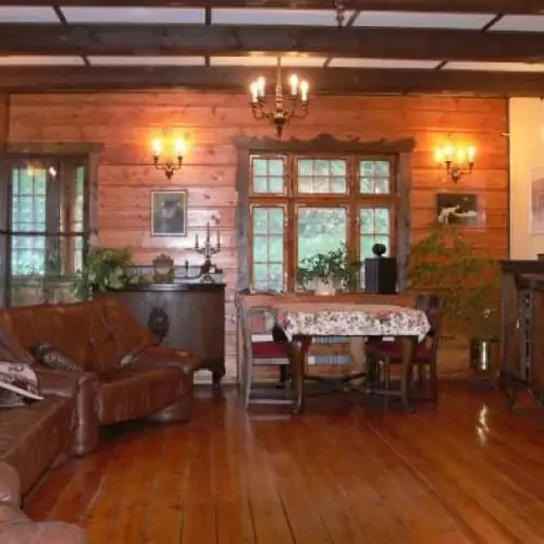 Gospodarstwo Agroturystyczne Sarnak. Obiekt oferujący wyżywienie. Podg&oacute;rzyn Zachełmie 43