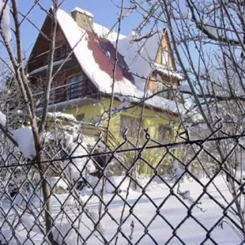 Całoroczny domek dla 5-10 os&oacute;b w Kasince Małej . Maciej&oacute;wka Kasinka Mała Szczypki