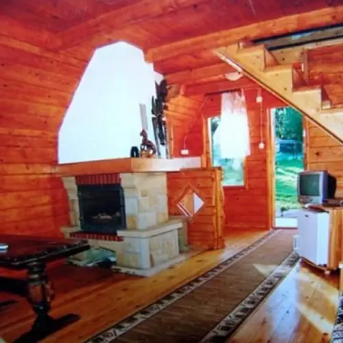 Domki Turystyczne LIPIE Czarna G&oacute;rna Lipie 48A