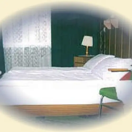 Zajazd Turystyczny Magnolia Pomiech&oacute;wek Modlińska 1