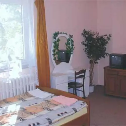 Hotel BABEL Brzeszcze Ofiar Oświęcimia 52