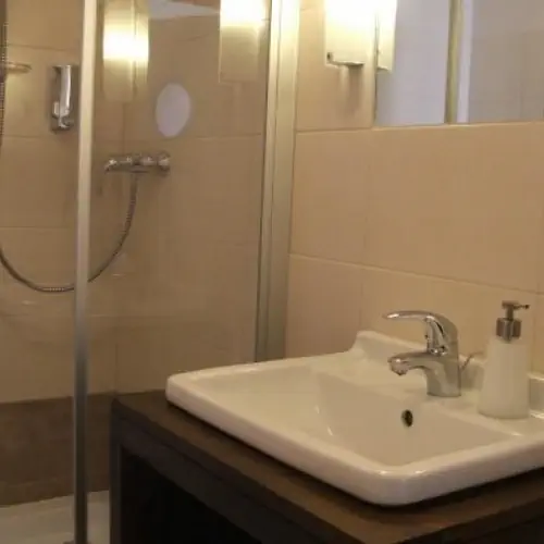 WILLA EPEJRO Ł&oacute;dź 3 MAJA 15A