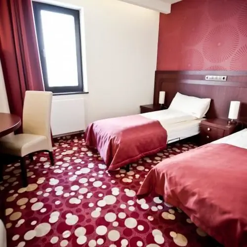 Pok&oacute;j dwuosobowy KOMFORT