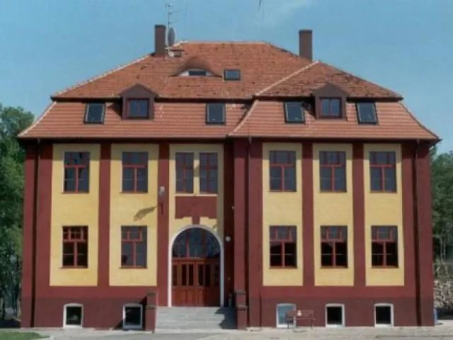 Hotel Pałac Nad Jeziorem Chociwel Szkolna 4a