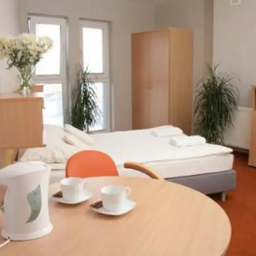 Hotel System POP Krak&oacute;w J. Conrada 35