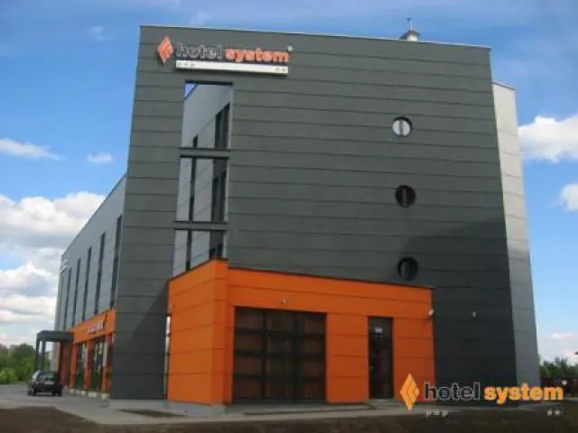 Hotel System POP Krak&oacute;w J. Conrada 35