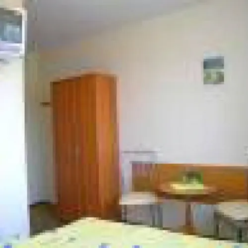 Gościniec Graf Karpacz Wiosenna 6a