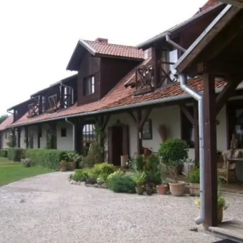 Zajazd Tusinek Rozogi Kolonia 2