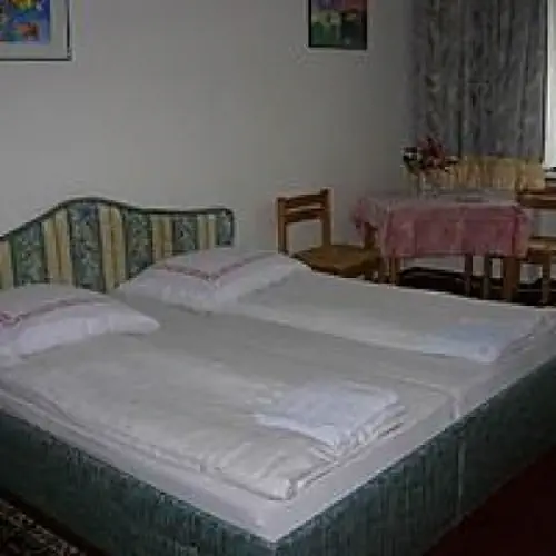 Zajazd Bursztyn Białystok Bursztynowa 8