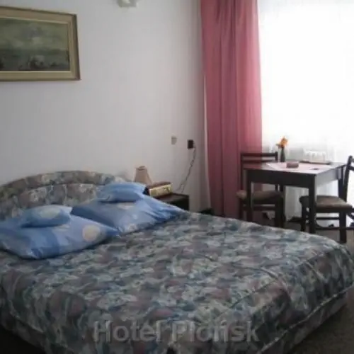 Hotel** Poświętne Płońsk Sienkiewicza 11