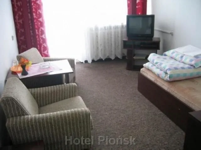 Hotel** Poświętne Płońsk Sienkiewicza 11