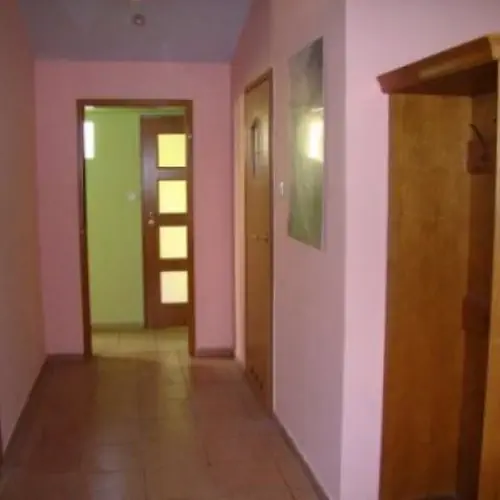 Tanie pokoje , kwatery pracownicze F-ra VAT Ł&oacute;dź Rynek Nowosolna 3