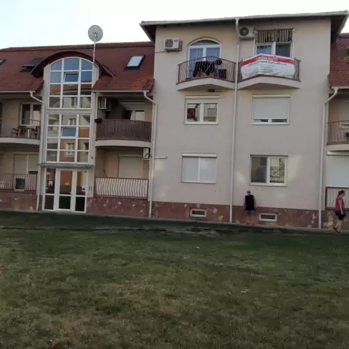 Szofi Apartmanok Hajdúszoboszló 015 kép