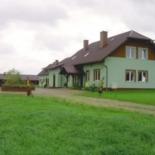 Agrohanka - gospodarstwo agroturystyczne Kniewo Aleja Lipowa 60