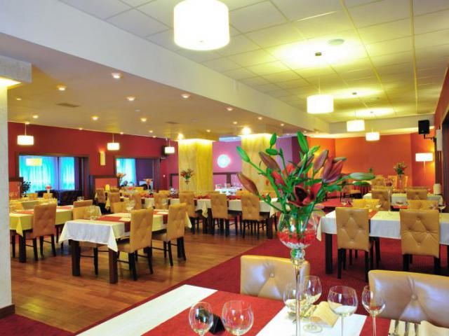 Hotel & Restauracja ZŁOTY LAS Świdnica Złoty Las