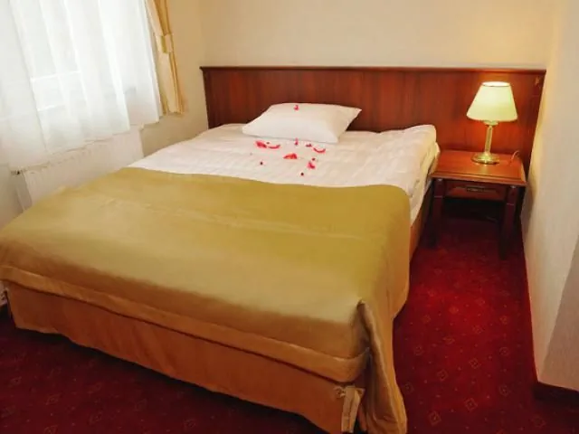 Hotel Jakub Sobieski Oława Św. Rocha 1
