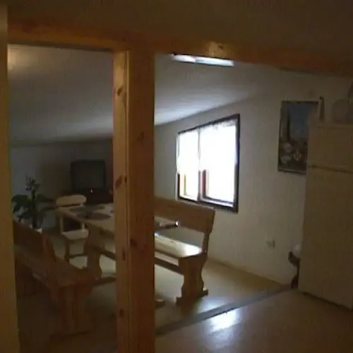 Stajnia Zacisze - agroturystyka Małki Budy 7 