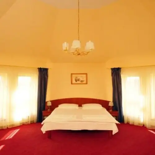 Hotel Złote Dęby Warszawa Brzeziny 7