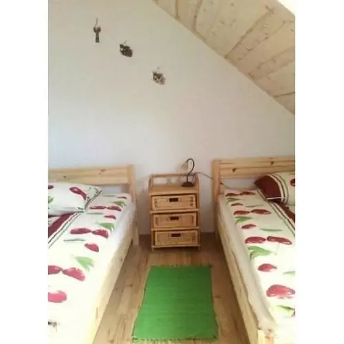 GOŚCINIEC Z WIDOKIEM Wetlina Krzywe 19  