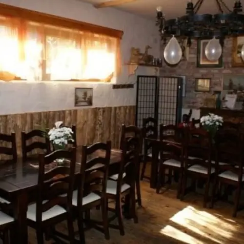 Agroturystyka Forteca Dzierżoni&oacute;w Uciech&oacute;w, ul. Wrocławska 12