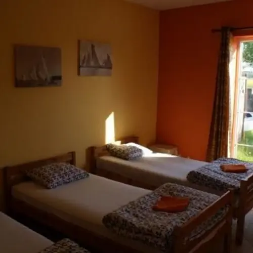 Agroturystyka Forteca Dzierżoni&oacute;w Uciech&oacute;w, ul. Wrocławska 12