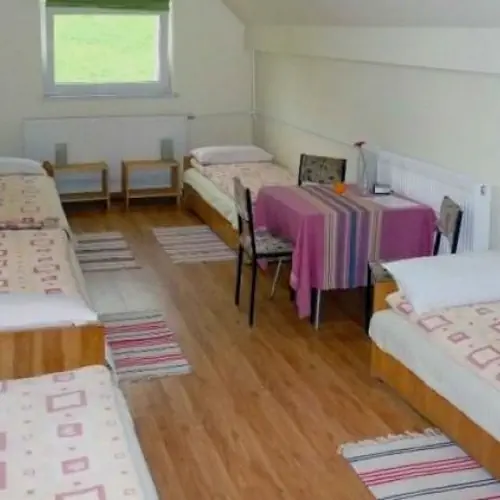 Gospodarstwo Agroturystyczne "Finezja"  Głuszyca Sierpnica, ul. Świerkowa 9 