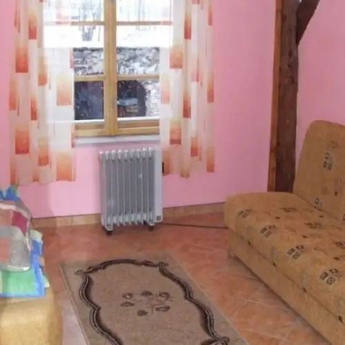 "Gościniec Brodowo" - agroturystyka Głuszyca Sierpnica, ul. Świerkowa 19