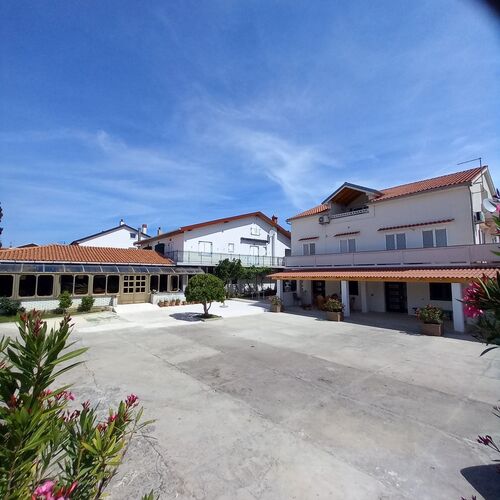 Apartments and Rooms Preka Rab