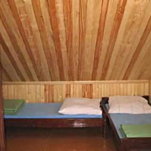 Schronisko PTTK LESKOWIEC Krzesz&oacute;w Krzesz&oacute;w