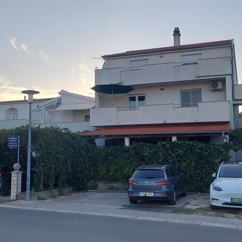 Apartmanok Parkolóhellyel Nin, Zadar - 5797 Nin