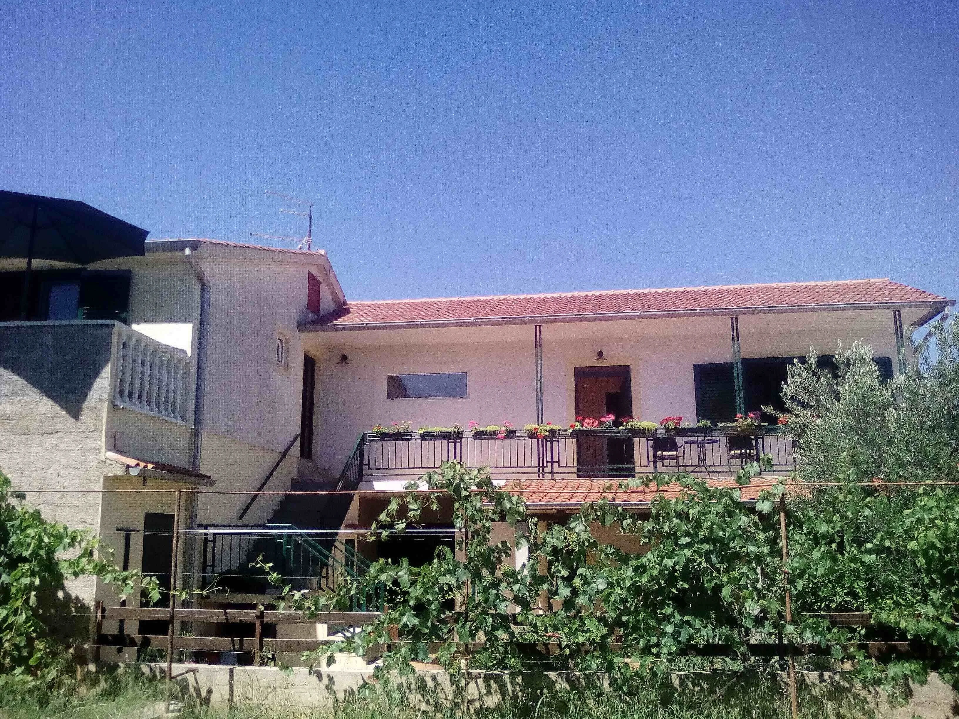 Apartmanok Parkolóhellyel Pirovac, Sibenik - 11746 Pirovac