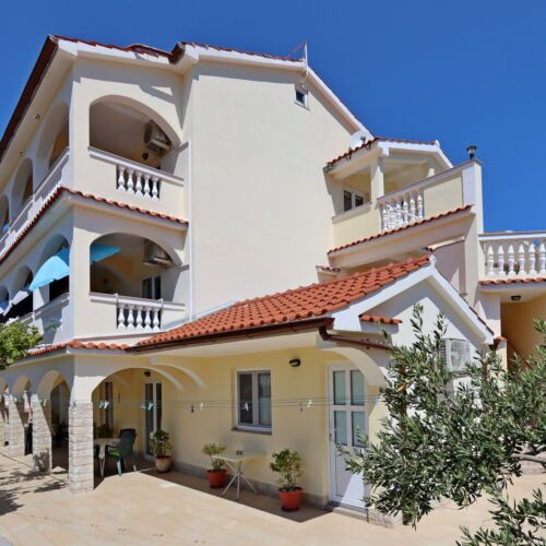 Apartmanok Internet Hozzáféréssel Lopar, Rab - 14804 Lopar