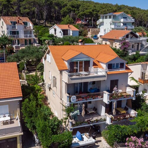 Apartmanok A Tenger Mellett Jelsa, Hvar - 4017 Jelsa  3