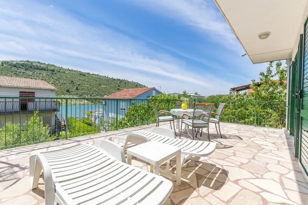 Nyaralóház A Tenger Mellett Stupin Celine, Rogoznica - 6096 Stupin Čeline