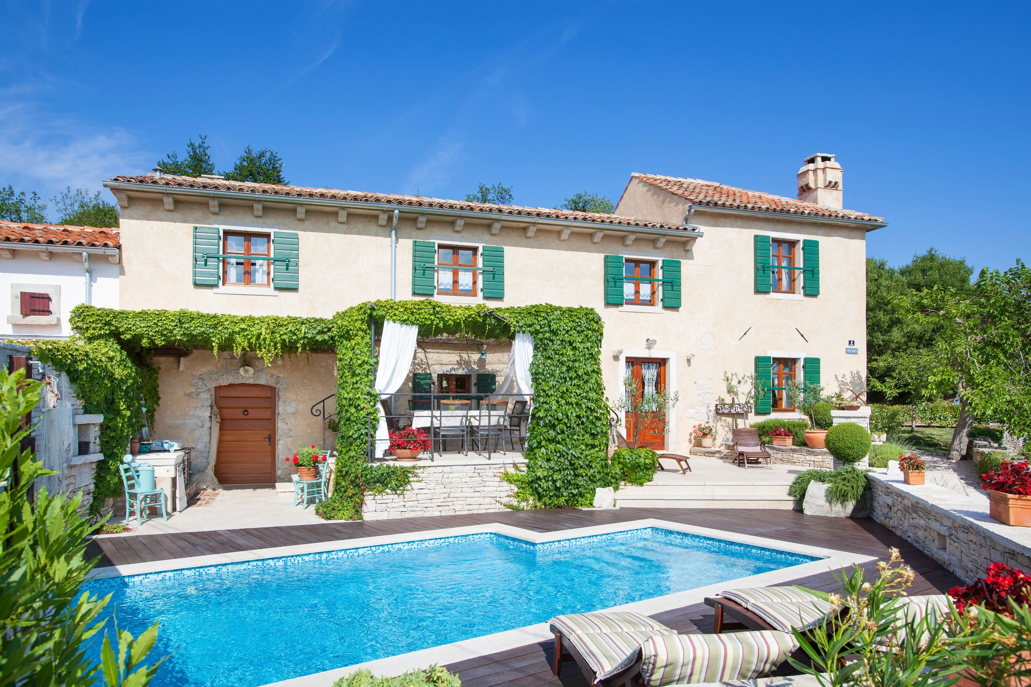 Luxury Villa With A Swimming Pool Trget, Raša - 7247 Trget