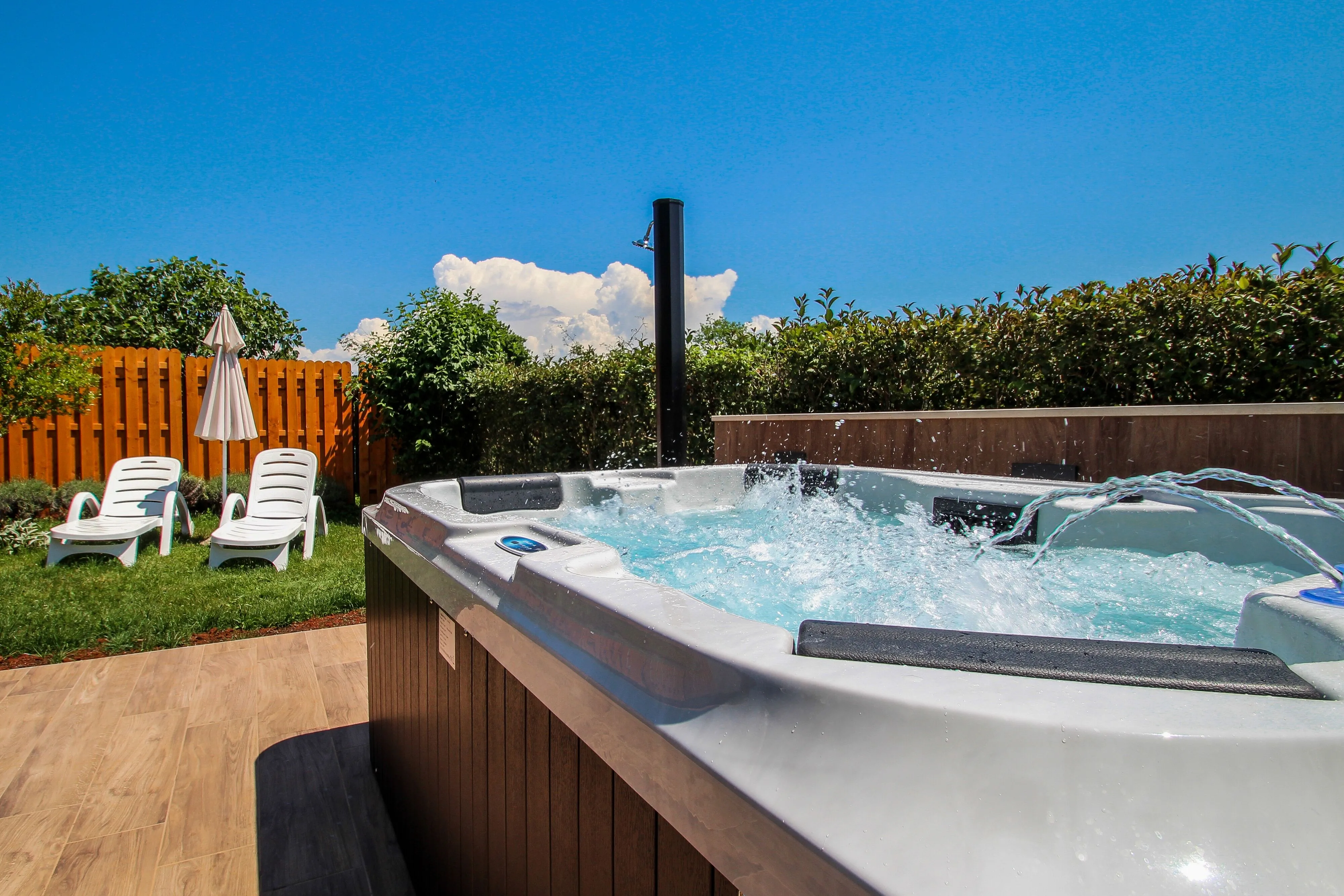 Holiday Home With Hot Tub Dajla, Novigrad - 11612 Dajla