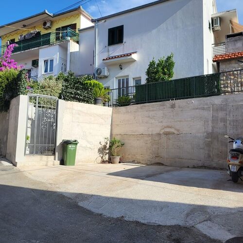 Apartmanok Parkolóhellyel Trogir - 12152  2